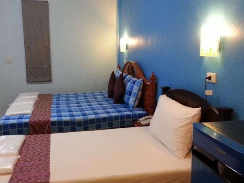 Sangtong Beach Resort Laem Sing Exterior photo