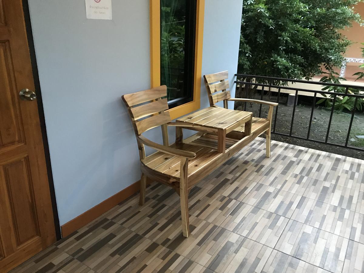 Sangtong Beach Resort Laem Sing Exterior photo